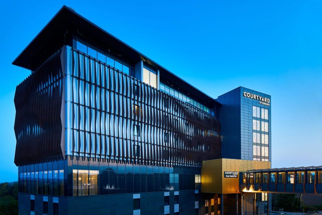 Courtyard By Marriott Sandy Park Hotel 4*