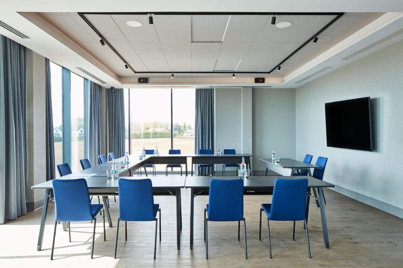 Courtyard By Marriott Sandy Park Hotel Exeter